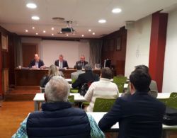 Ampliar foto: Curso Grupo A del CECAS, impartido en el Colegio de Mediadores de Seguros de Zaragoza y Teruel