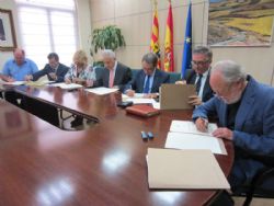 Ampliar foto: Los Colegios Profesionales de la rama agroforestal firman un convenio de colaboracin con el Gobierno de Aragn